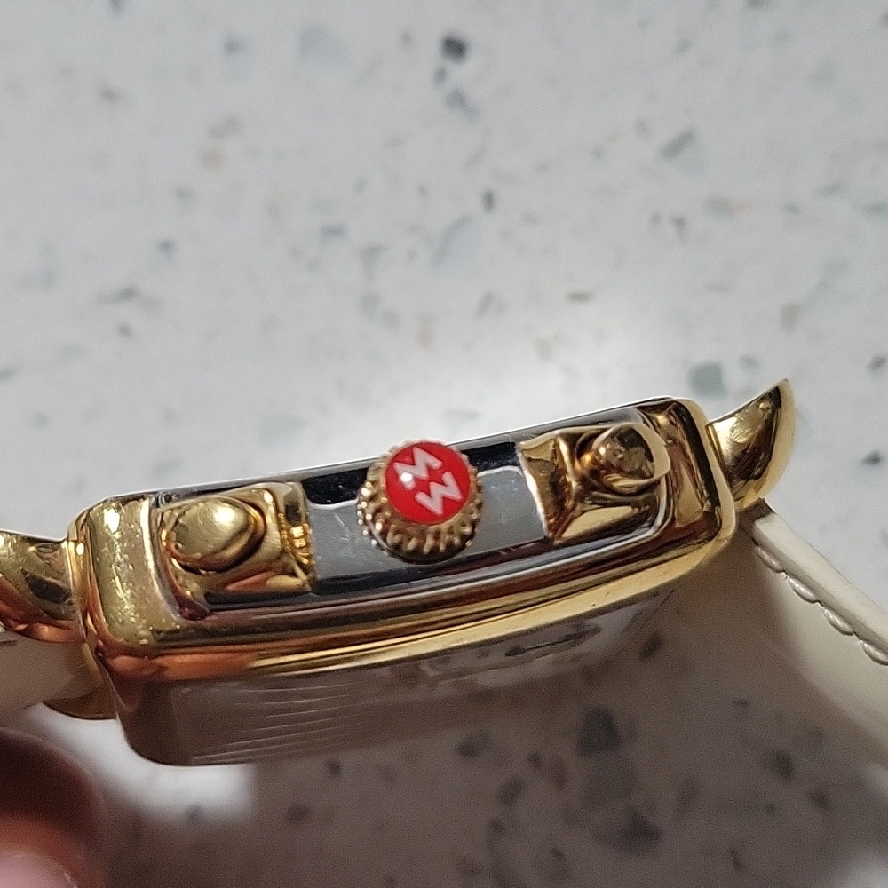 Gold and White Square Dial Watch - Picture 4 of 5